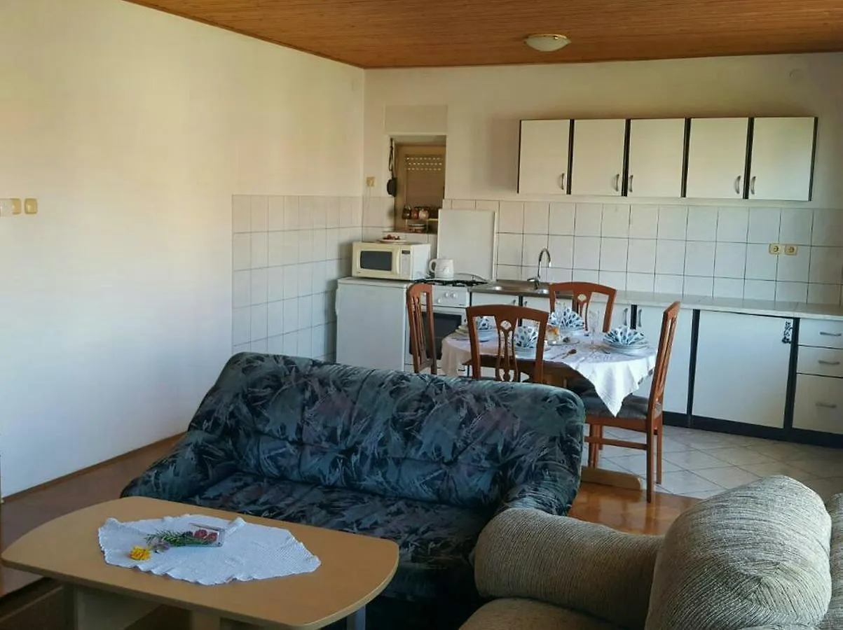 Apartments Marijela 茨里克韦尼察 0*,  克罗地亚